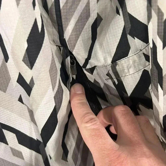 Nike Lightweight Hoodie Women's XL Black White Full Zip Long Sleeve Pockets - Picture 7 of 10